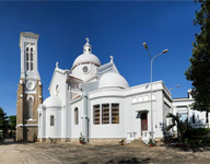 Khám phá bên trong 5 nhà thờ lâu đời đẹp mê hồn nhất Sài Gòn