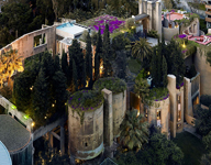 Biệt thự siêu sang bên trong nhà máy bỏ hoang