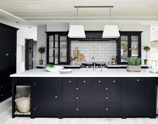 Ngắm hoài không chán với những căn bếp vượt thời gian với gam màu đen – trắng