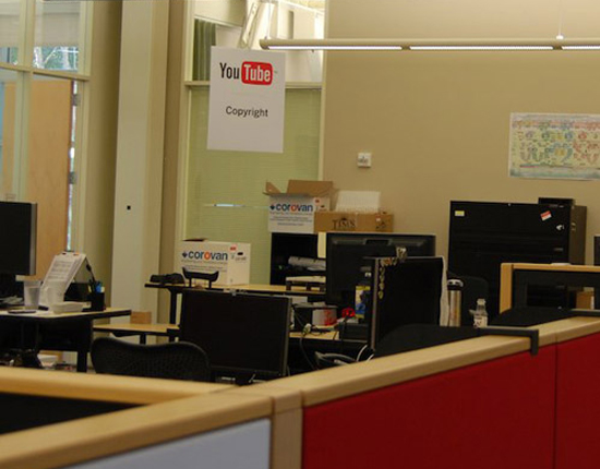 Thăm quan trụ sở làm việc của Youtobe